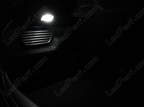 LED Zavazadlový prostor Peugeot 208