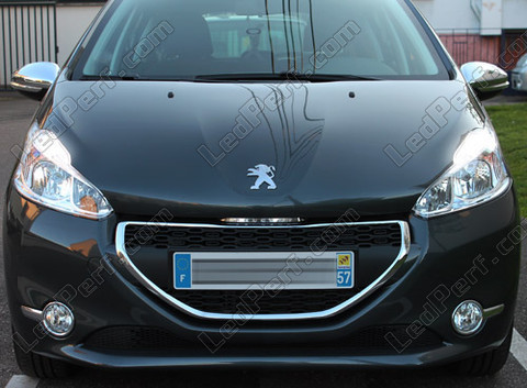 Led denní světla - diurní Peugeot 208