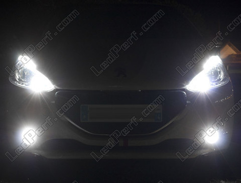 LED Světlomety Peugeot 208