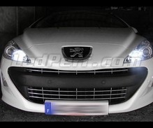 Balíček LED pozičních světel a denních světel (bílý xenon) pro Peugeot 308 / RCZ