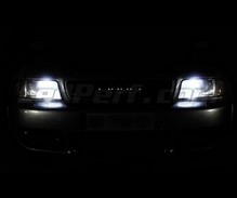 Balíček LED pozičních světel (bílý xenon) pro Audi A4 B5