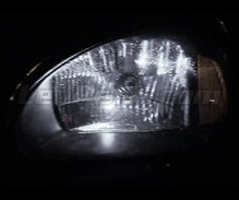 Balíček LED pozičních světel (bílý xenon) pro Opel Corsa B